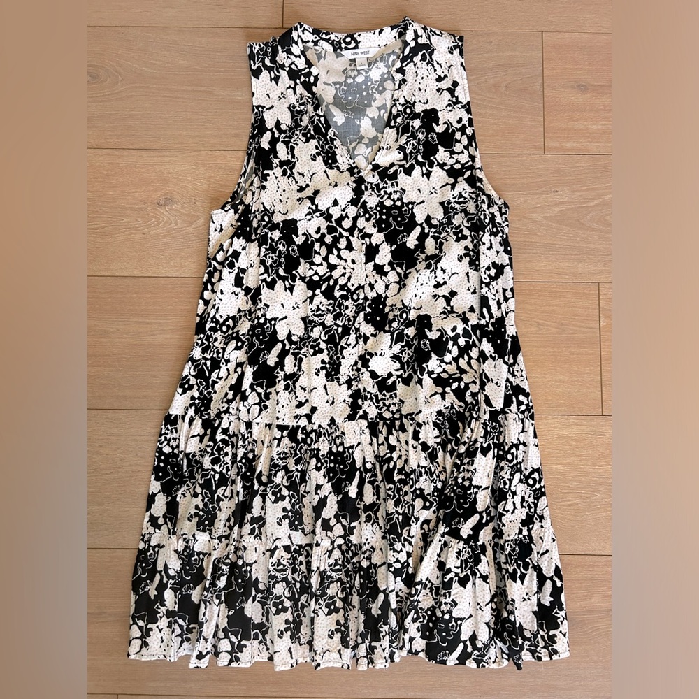 Nine West. Lightweight floral dress.